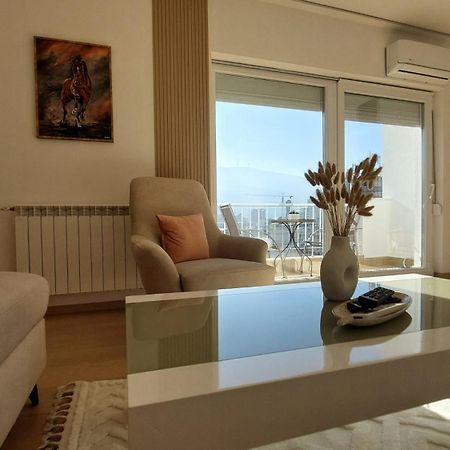 Mina Modern & Cozy Apartment Main City Square Gtc Skopje Exteriör bild