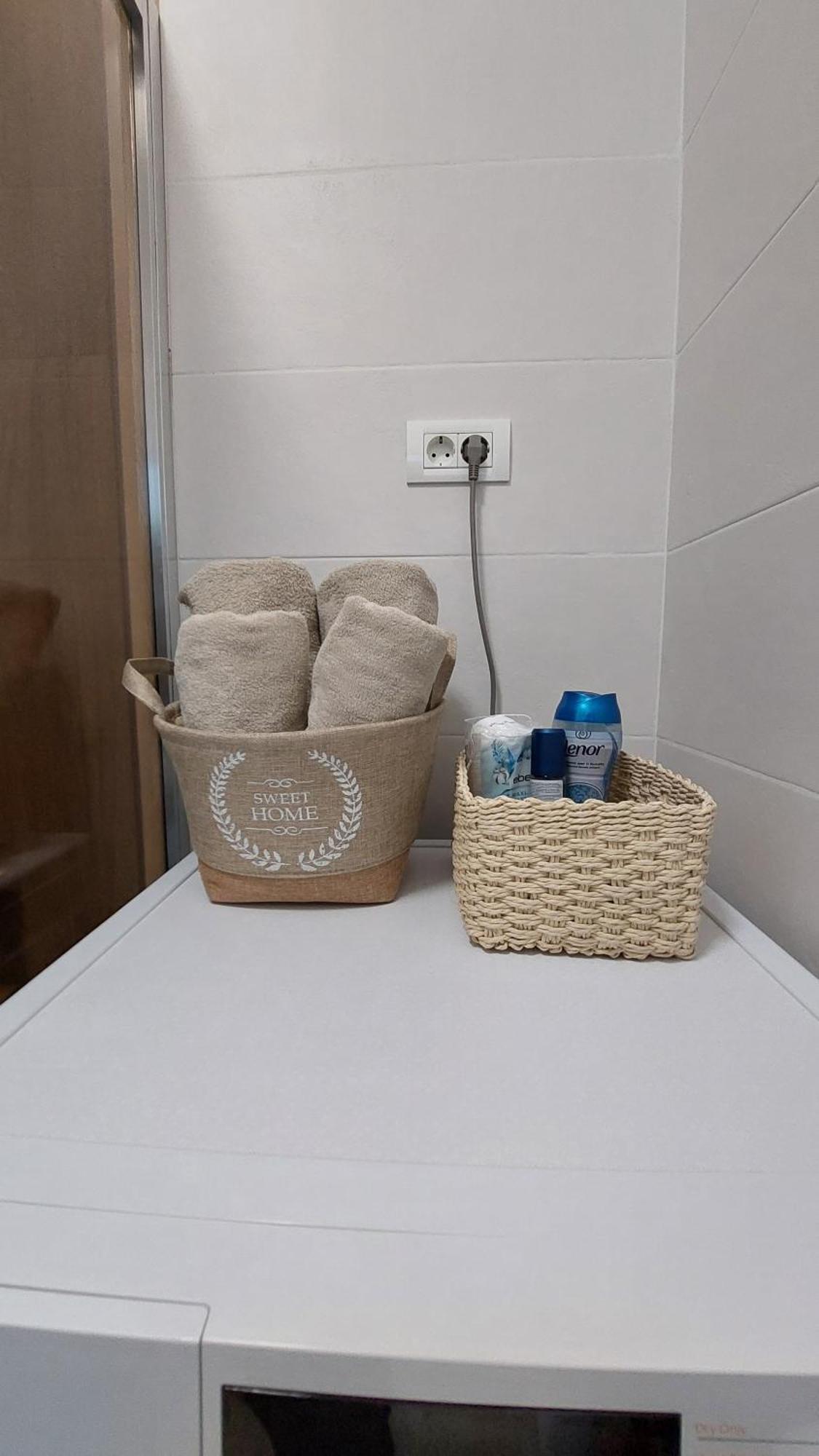 Mina Modern & Cozy Apartment Main City Square Gtc Skopje Exteriör bild