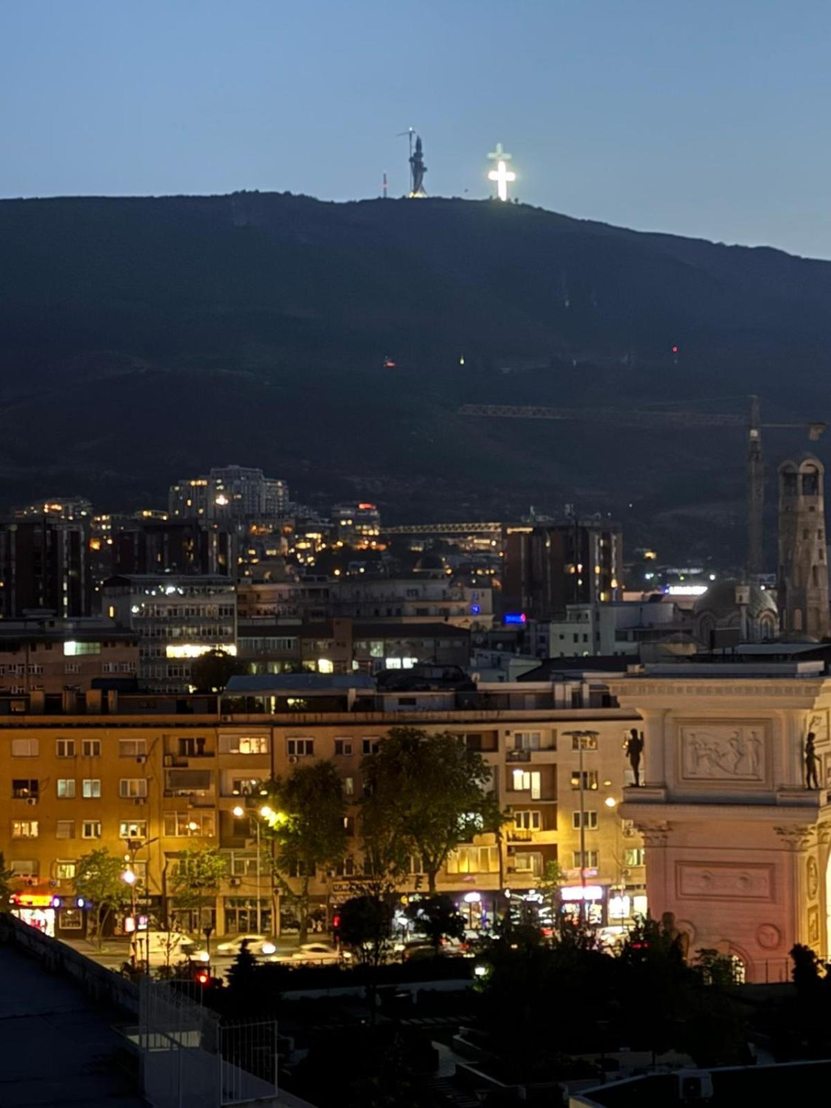 Mina Modern & Cozy Apartment Main City Square Gtc Skopje Exteriör bild
