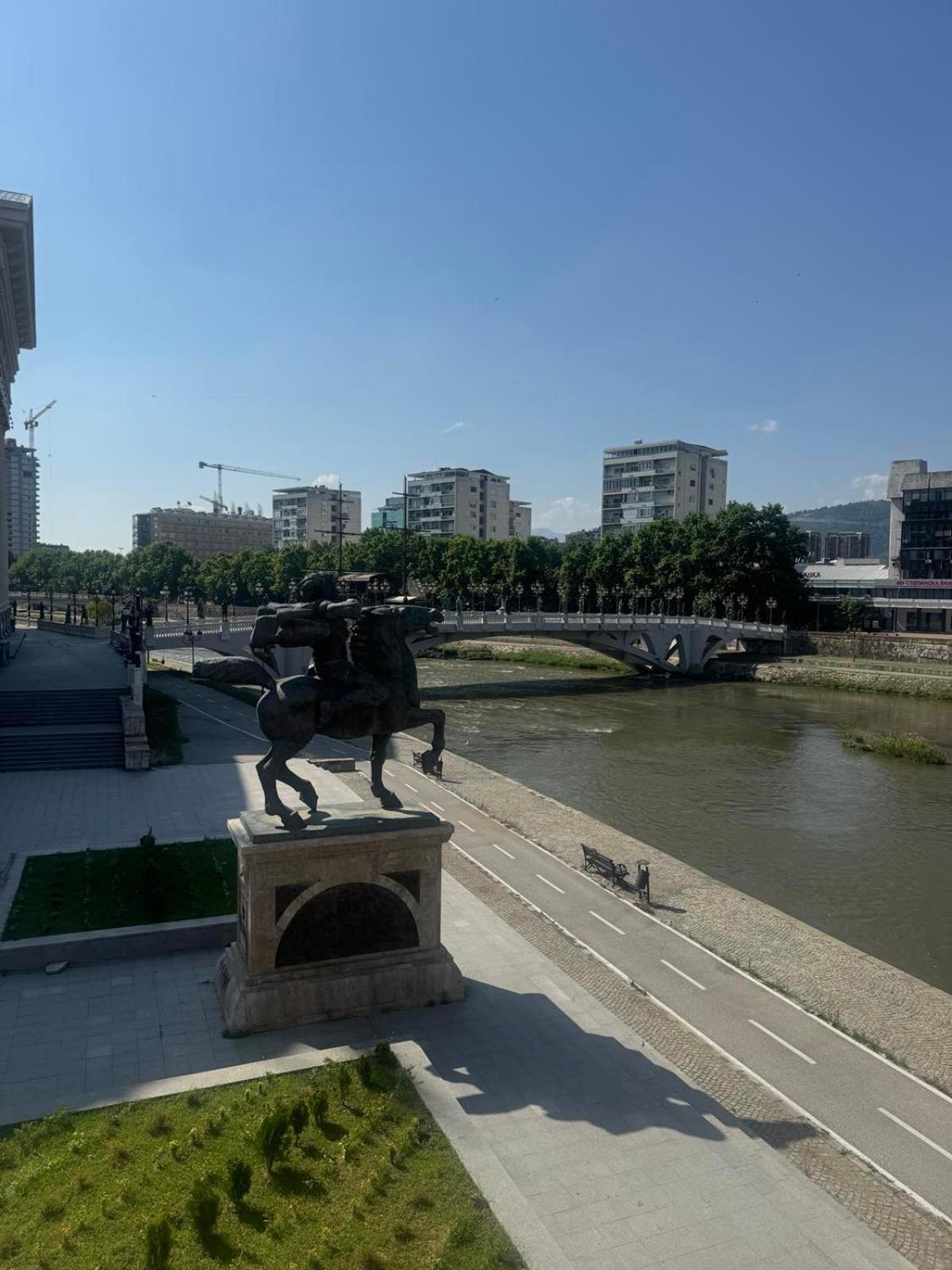 Mina Modern & Cozy Apartment Main City Square Gtc Skopje Exteriör bild