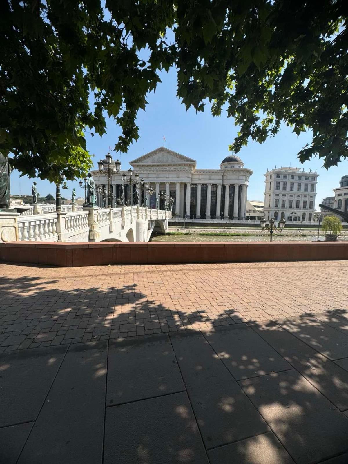 Mina Modern & Cozy Apartment Main City Square Gtc Skopje Exteriör bild